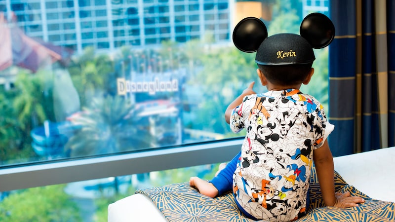 Give the Gift of a Getaway in the New Year – Save Up to 25% off Select Stays at a Disneyland Resort Hotel