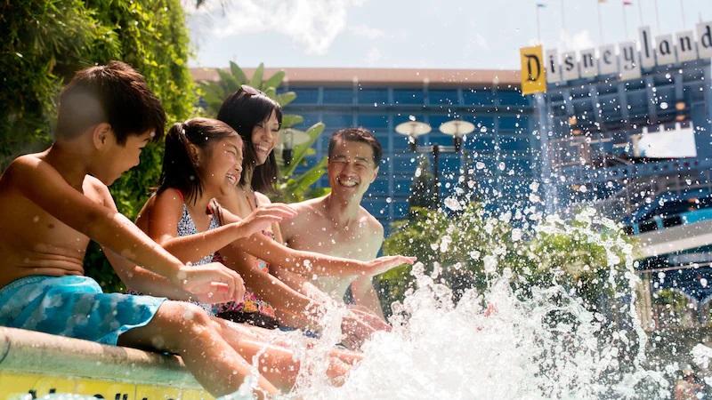 Enjoy a Spectacular Spring Offer – Save Up to 25% on Select Stays at a Disneyland Resort Hote